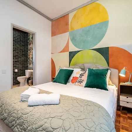 Walk In Airport * Faro