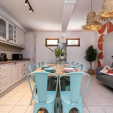 Walk In Airport * Faro