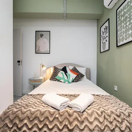 Walk In Airport Hostel Dystrykt Faro