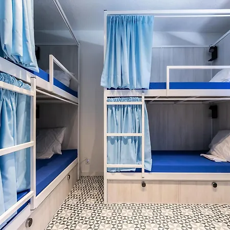 Walk In Airport * Faro