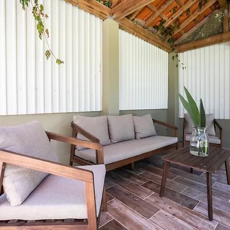 Hostel Walk In Airport Φάρο