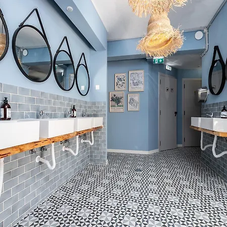 Hostal Walk In Airport Distrito de Faro