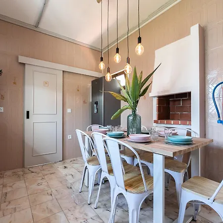 Hostal Walk In Airport Distrito de Faro
