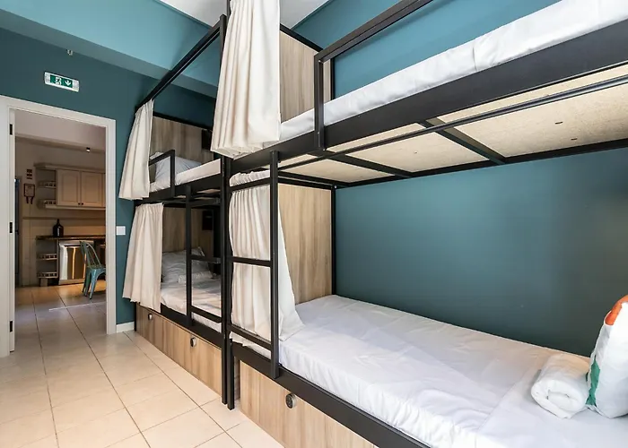 Auberge de jeunesse Walk In Airport *