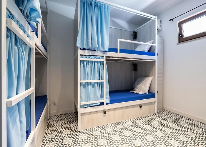 Auberge de jeunesse Walk In Airport